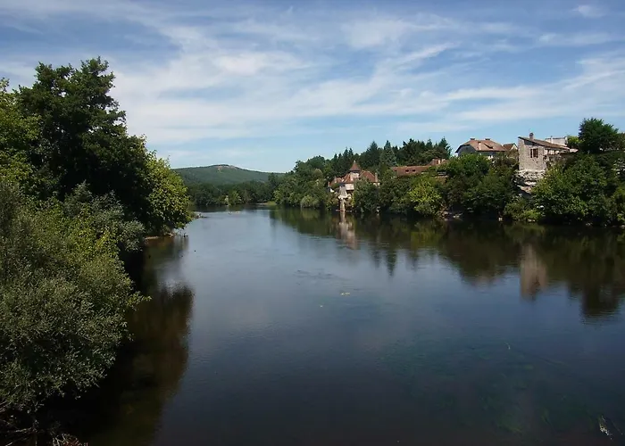 D'hotes Au Picatal לינה וארוחת בוקר 3*